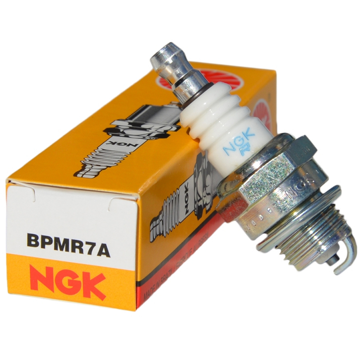 Spark Plug Bpmr7A 5032351-11 in the group Spare Parts / Spare parts Chainsaws / Spare parts Husqvarna 390XP/G at GPLSHOP (5032351-11)