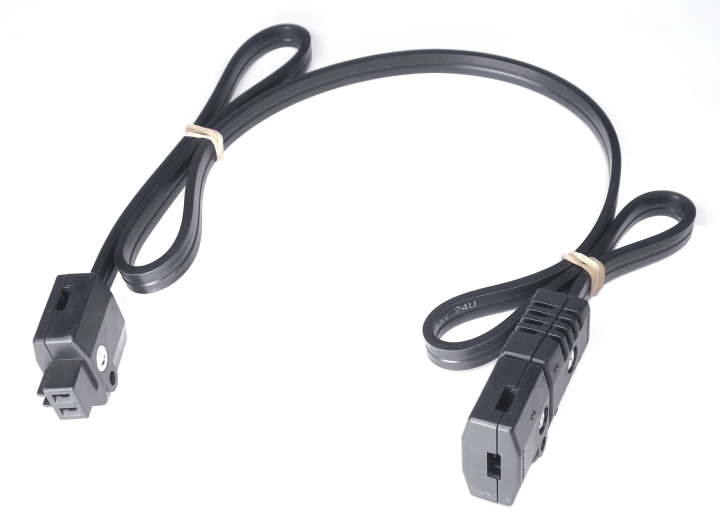 Connection cable in the group at GPLSHOP (5205479-01)
