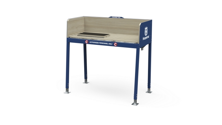 Test table chainsaw in the group at GPLSHOP (5969400-01)