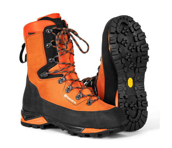 Saw protection boots Husqvarna Technical, 42 in the group Husqvarna Forest and Garden Products / Husqvarna Clothing/Equipment / Protective Boots at GPLSHOP (5976592-42)