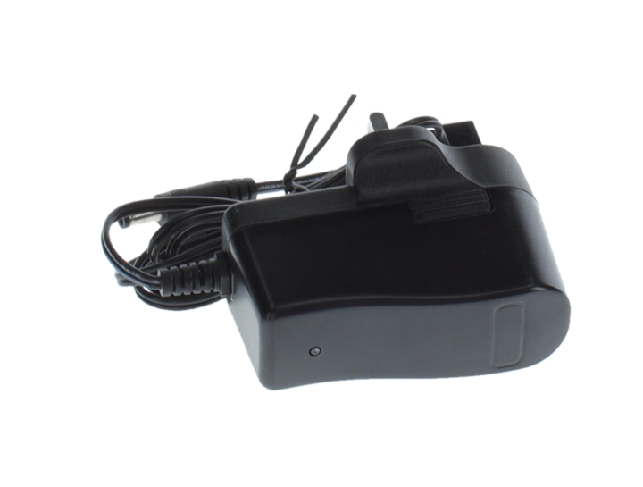 Charger becomes 18 UK version in the group at GPLSHOP (5984449-01)