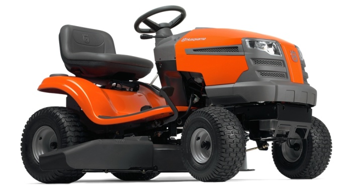 Husqvarna TS 138 Tractor in the group Husqvarna Forest and Garden Products / Husqvarna Ride- on lawnmower / Garden Tractors at GPLSHOP (9604104-21)