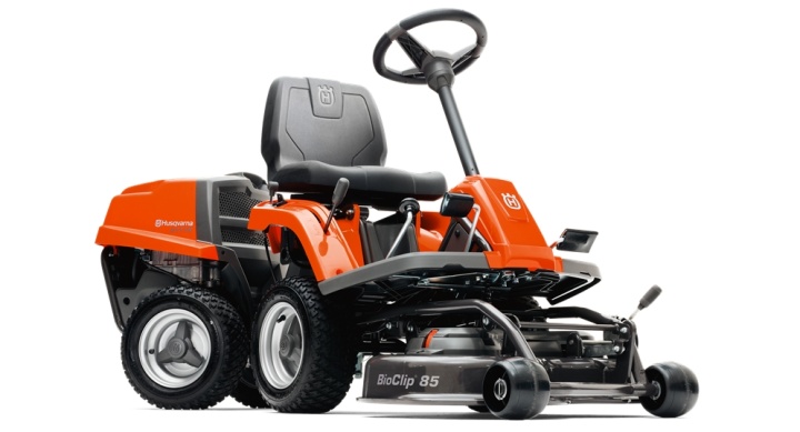 Husqvarna® Rider 112C in the group Husqvarna Forest and Garden Products / Husqvarna Ride- on lawnmower / Riders at GPLSHOP (9671784-02)