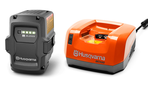 Husqvarna Pro Battery & charger kit BLi200X & QC500 in the group Husqvarna Forest and Garden Products / Husqvarna Battery operated power tools / Accessories Battery Operated Power Tools / Kit with battery & charger at GPLSHOP (9704489)