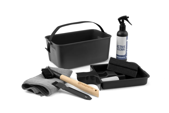 Husqvarna Maintenance and Cleaning Set for Robotic Lawnmowers