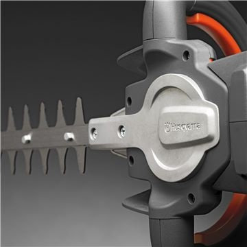 Husqvarna 115iHD45 Battery Hedgetrimmer & Trimmer 115iL + BLi10 and QC80