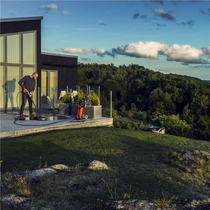 Husqvarna PW 235 High Pressure Washer