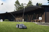 Husqvarna Automower® 410XE Nera Robotic Lawn Mower Husqvarna Automower® 410XE Nera Robotic Lawn Mower