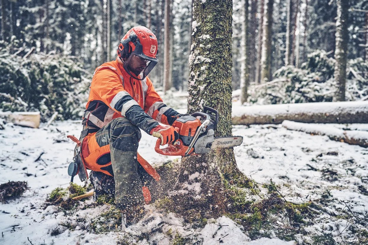 Husqvarna 560 XPG Mark II Chainsaw