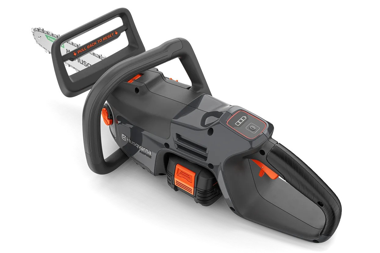 Husqvarna Aspire™ C15X-P4A with battery and charger