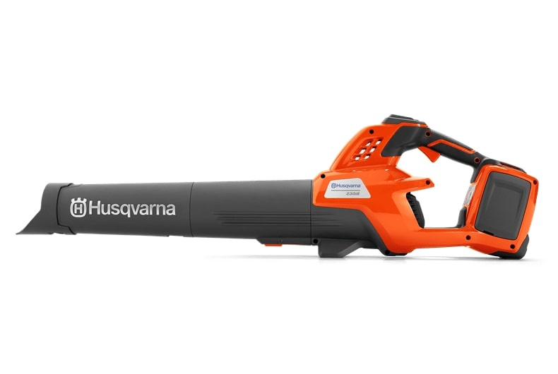 Husqvarna 230iB with battery and charger