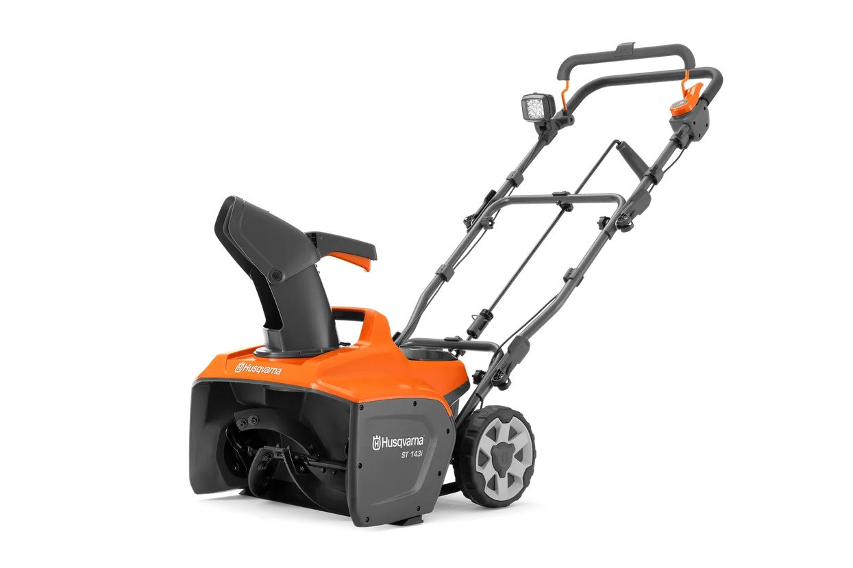 Husqvarna ST 143i Snow Blower