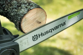 Husqvarna 215i battery chainsaw without battery and charger Husqvarna 215i battery chainsaw without battery and charger