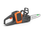 Husqvarna 215i battery chainsaw with battery and charger Husqvarna 215i battery chainsaw with battery and charger