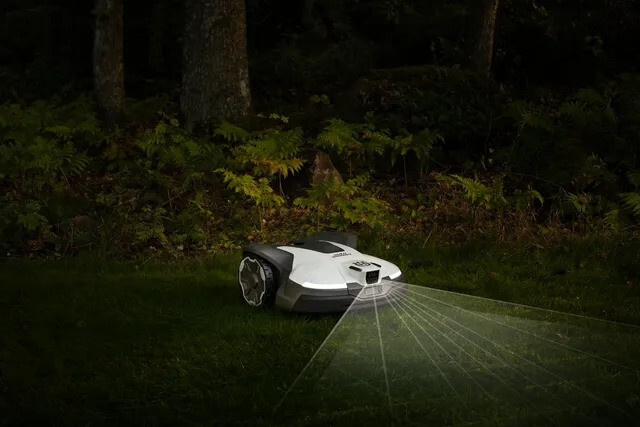 Husqvarna Automower® 430V Nera Robotic Lawn Mower
