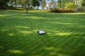 Husqvarna Automower® 430V Nera Robotic Lawn Mower Husqvarna Automower® 430V Nera Robotic Lawn Mower
